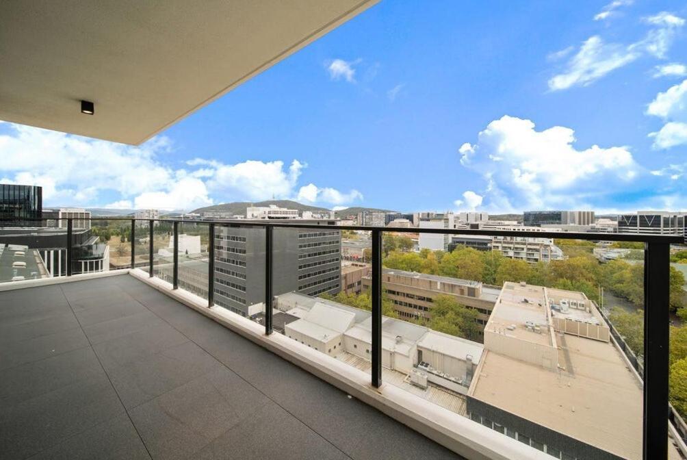 Apartment Two Bedroom In Heart Of With Parking Canberra